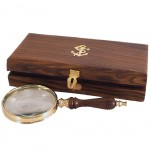 Decorative magnifier in wooden box